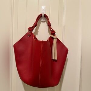 EEUC Portland Leather Goods Large Kangaroo Ruby Bag